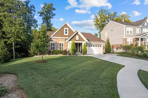 Exterior - 4777 Paddock Xing, Batavia, OH 45103 photo 10 of 14