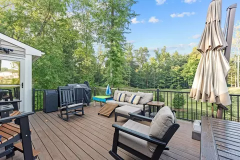 Exterior - 4777 Paddock Xing, Batavia, OH 45103 photo 4 of 14