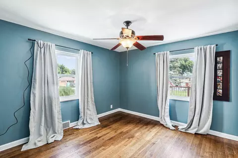 Bedroom - 3988 Raceview Ave, Cincinnati, OH 45211 photo 2 of 5