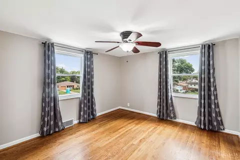 Bedroom - 3988 Raceview Ave, Cincinnati, OH 45211 photo 1 of 5