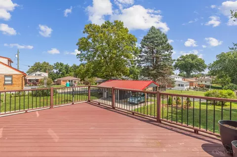 Exterior - 3988 Raceview Ave, Cincinnati, OH 45211 photo 5 of 11