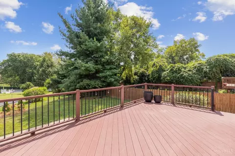 Exterior - 3988 Raceview Ave, Cincinnati, OH 45211 photo 6 of 11