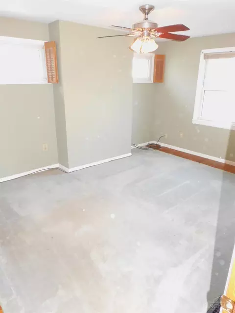 1015 Lockman Ave, Cincinnati, OH 45238 photo 23