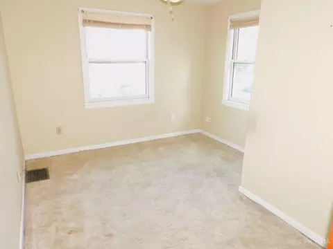 1015 Lockman Ave, Cincinnati, OH 45238 photo 24