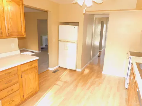 1015 Lockman Ave, Cincinnati, OH 45238 photo 15