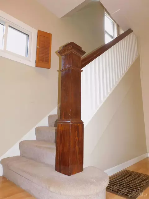1015 Lockman Ave, Cincinnati, OH 45238 photo 7