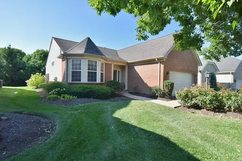 8329 Jeannes Creek Ln, West Chester, OH 45069