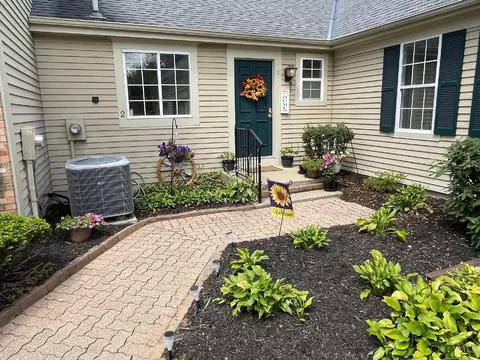 2 Cogswells Grant Dr #2, Fairfield, OH 45014