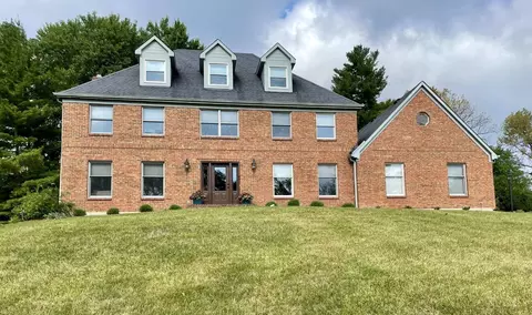 2769 Lawyers Point Dr, Cincinnati, OH 45244