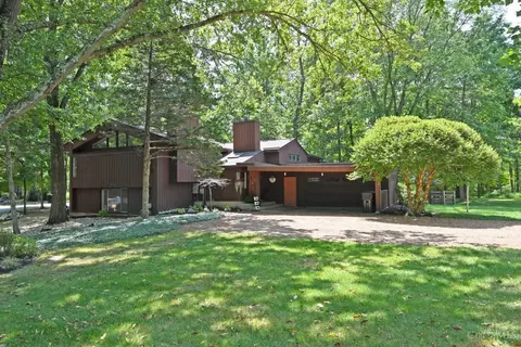 173 Dogwood Dr, Loveland, OH 45140