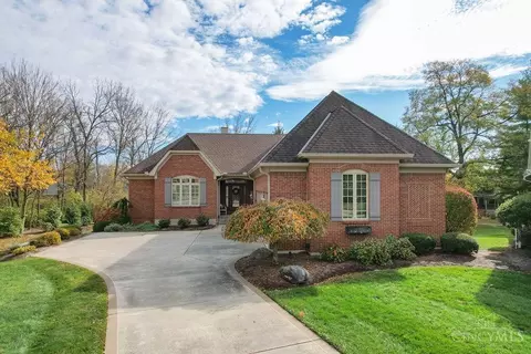 9 Richardson Dr, Glendale, OH 45246