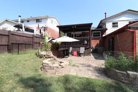 Exterior - 1069 Albany Ter, Cincinnati, OH 45224 photo 16 of 21