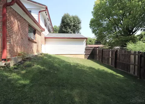 Exterior - 1069 Albany Ter, Cincinnati, OH 45224 photo 21 of 21