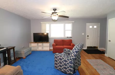 Other - 1069 Albany Ter, Cincinnati, OH 45224 photo 3 of 17