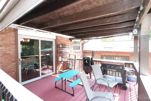 Exterior - 1069 Albany Ter, Cincinnati, OH 45224 photo 9 of 21