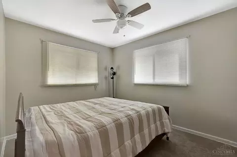 Bedroom - 5315 Ebersole Ave, Cincinnati, OH 45227 photo 1 of 2