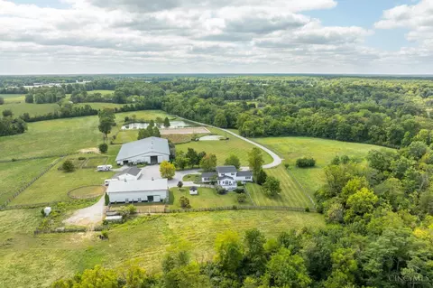 3476 Twin Bridges Rd, Williamsburg, OH 45176