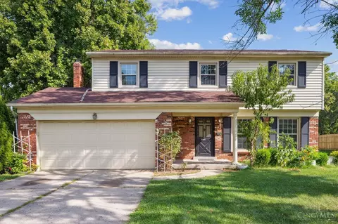 2104 Edinburg Ln, Fairfield, OH 45014