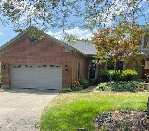 2867 Phaeton Ln, Maineville, OH 45039