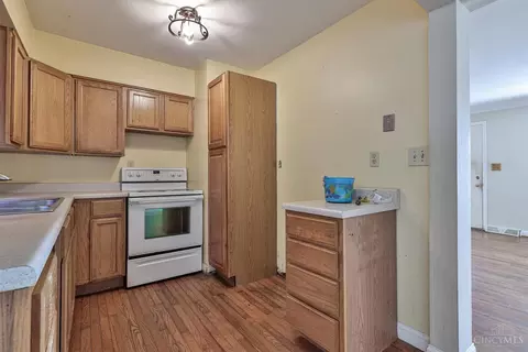 4283 Larma Ln, Cincinnati, OH 45245 photo 10