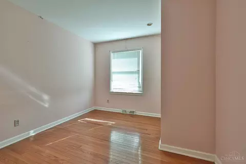 4283 Larma Ln, Cincinnati, OH 45245 photo 17