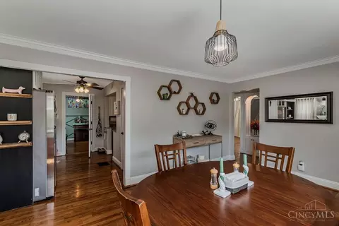 158 Crest Dr, Reading, OH 45215 photo 7