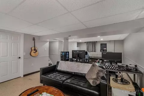 158 Crest Dr, Reading, OH 45215 photo 36