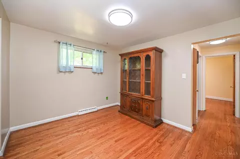 4722 Vicbarb Ln, Cincinnati, OH 45244 photo 9