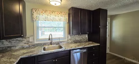 Kitchen - 7470 Fairground Rd, Blanchester, OH 45107 photo 3 of 5