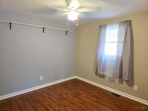 Bedroom - 7470 Fairground Rd, Blanchester, OH 45107 photo 7 of 10