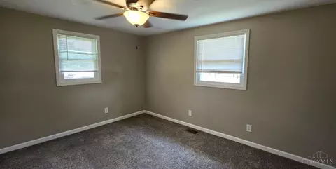 Bedroom - 7470 Fairground Rd, Blanchester, OH 45107 photo 4 of 10