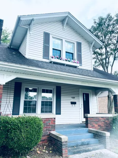 784 King St, Xenia, OH 45385