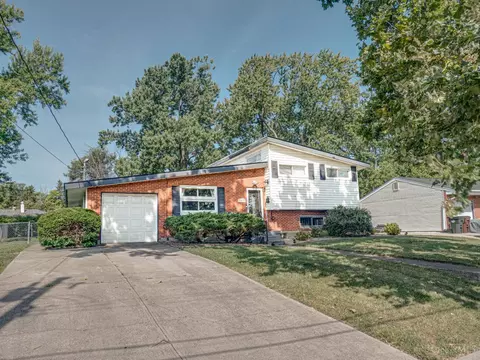 11489 Flagler Ln, Forest Park, OH 45240