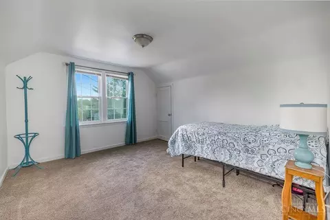 Bedroom - 2500 Compton Rd, Cincinnati, OH 45231 photo 4 of 5