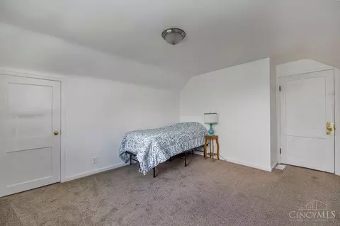 Bedroom - 2500 Compton Rd, Cincinnati, OH 45231 photo 5 of 5