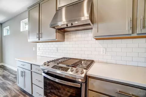 Kitchen - 902 Morgan Dr, Monroe, OH 45050 photo 5 of 6
