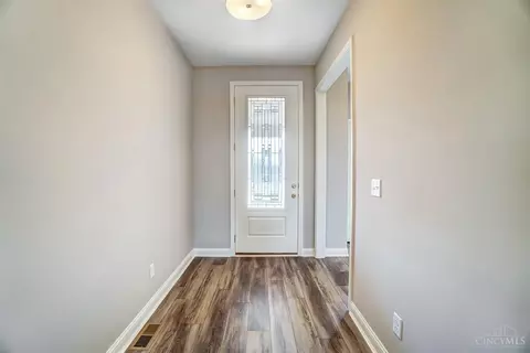 Entry Way - 902 Morgan Dr, Monroe, OH 45050 photo 3 of 9