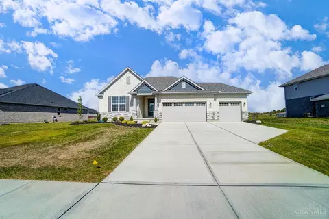 Exterior - 902 Morgan Dr, Monroe, OH 45050 photo 3 of 14