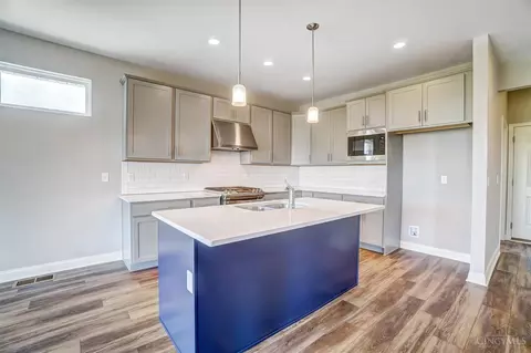 Kitchen - 902 Morgan Dr, Monroe, OH 45050 photo 1 of 6