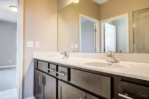 Bath - 902 Morgan Dr, Monroe, OH 45050 photo 2 of 5