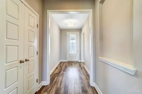 Entry Way - 902 Morgan Dr, Monroe, OH 45050 photo 4 of 9