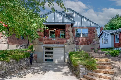 3330 De Forest Dr, Cincinnati, OH 45209