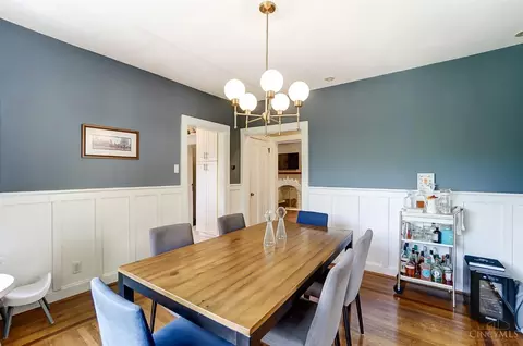 Dining - 3936 Ledgewood Dr, Cincinnati, OH 45229 photo 1 of 2