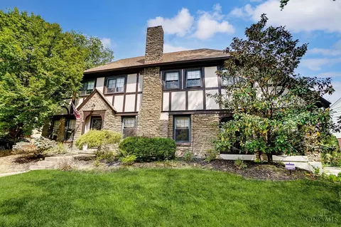 Exterior - 3936 Ledgewood Dr, Cincinnati, OH 45229 photo 9 of 9