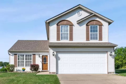 3301 Whispering Woods Dr, Amelia, OH 45102