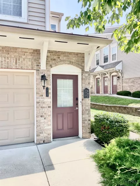 7738 Bridge Point Dr, Cincinnati, OH 45248