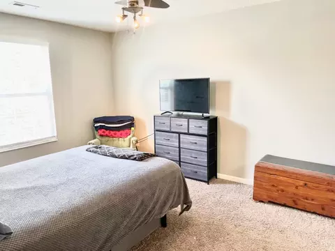 Bedroom - 7738 Bridge Point Dr, Cincinnati, OH 45248 photo 2 of 4