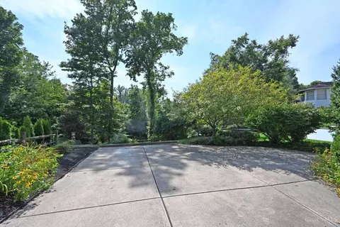 Exterior - 3733 Broadview Dr, Cincinnati, OH 45208 photo 8 of 9