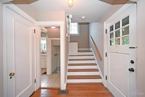 Entry Way - 3733 Broadview Dr, Cincinnati, OH 45208 photo 1 of 2
