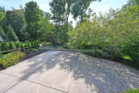 Exterior - 3733 Broadview Dr, Cincinnati, OH 45208 photo 6 of 9